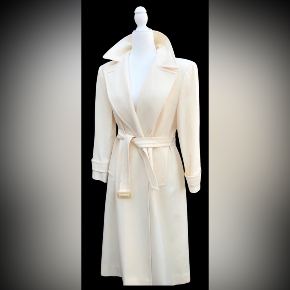 Pendleton Cream 100% Virgin Wool Coat Elegant